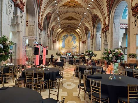 Guardian building wedding Client Gallery HomepageThe Chrysler Building is probably the best-known example of the many Art Deco skyscrapers in New York City